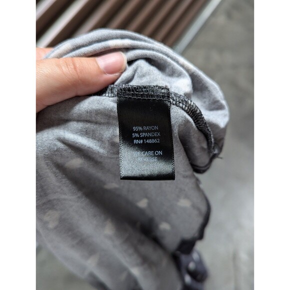 Torrid 00 Medium Super Soft Knit Blue and White Heart Tee Shirt T-Shirt Blouse - Picture 5 of 6